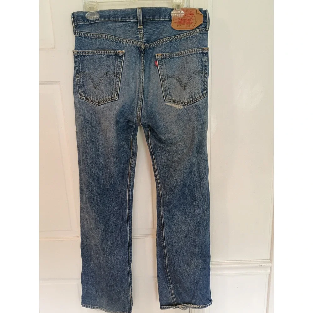 Levis 501 Original Fit Straight Leg Jeans Mens 34x34 Medium Wash Blue Button Fly